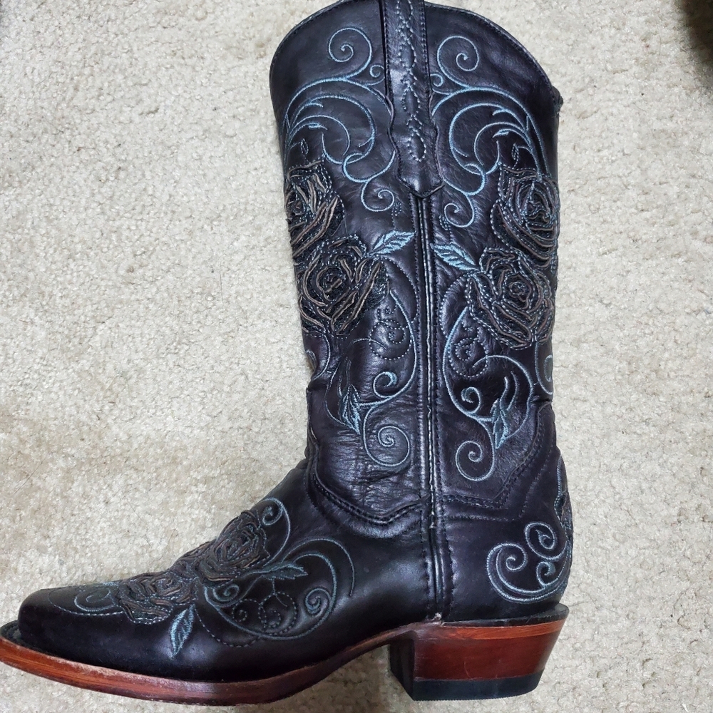 Black custom embroidery western boots